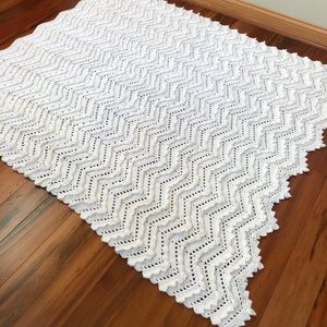 Vintage white crocheted throw fabulous!
